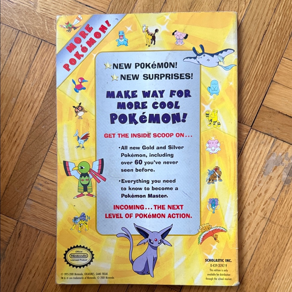 Scholastic The Official Pokémon Handbook #3 - Yellow and Green Cover - Picture 2 of 3